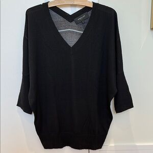 Derek Lam Black Cashmere and Silk V-Neck Sweater. Fit size medium.